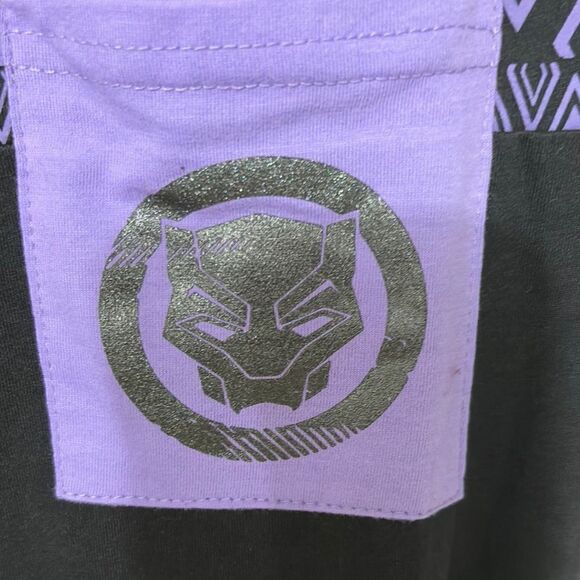NWT Marvel Black Panther Wakanda Forever Women’s  Black and Purple T-Shirt - Picture 3 of 6